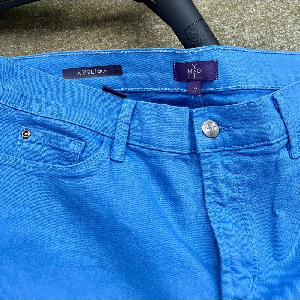 NYDJ Blue Jeans with Smooth Texture and Clean Stitching